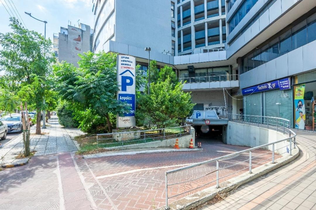 Railway Area Studio Parking テッサロニキ エクステリア 写真